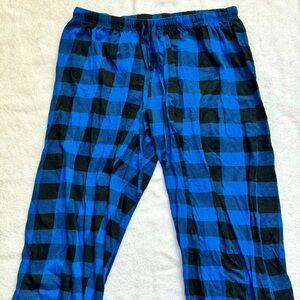 Blue Plaid PJ Pants BARLEY WORN Size US Kids Small
No Pockets - Great Condition